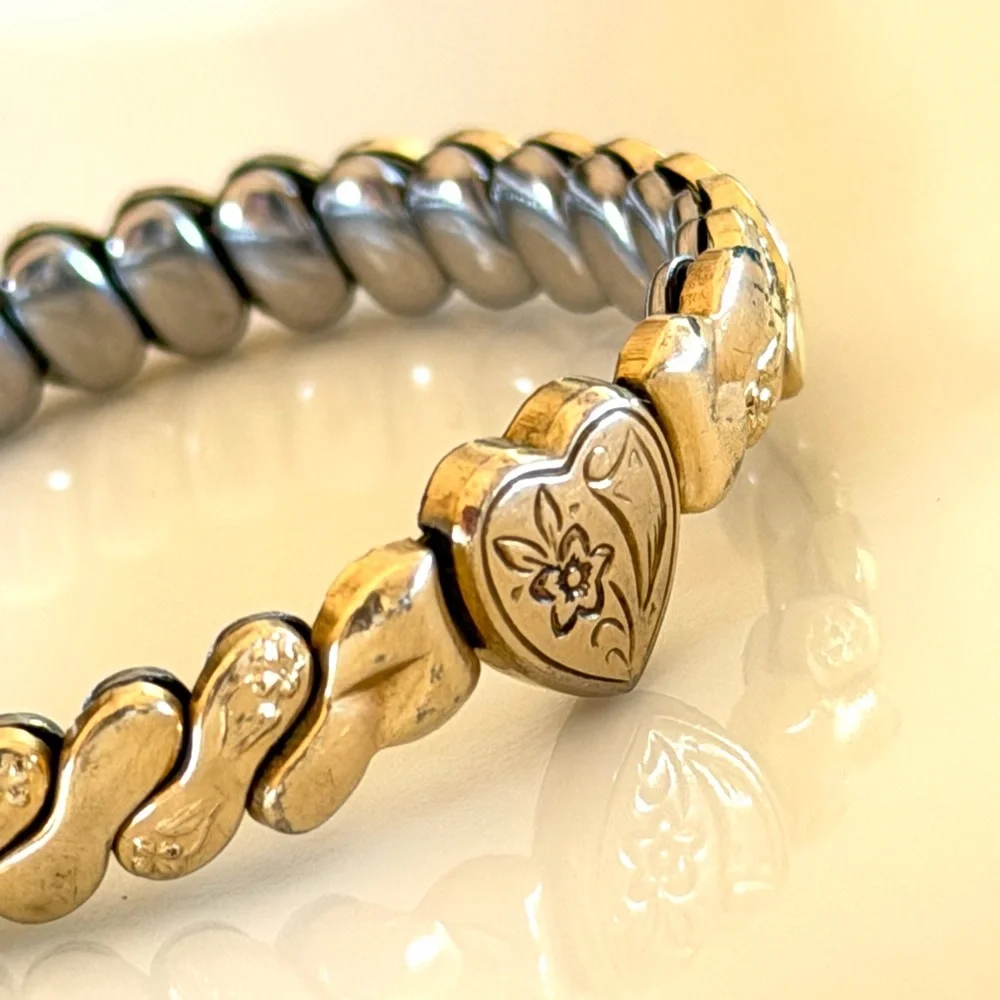WWII Sweetheart Gold Filled Expansion Bracelet – Foster 12K GF, Petite Fit 4-5” - Picture 7 of 16